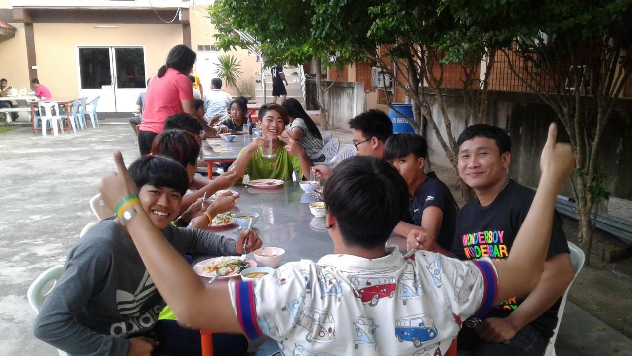 สุขทวีรีสอร์ท อ่าวมะนาว होटल Prachuap Khiri Khan
