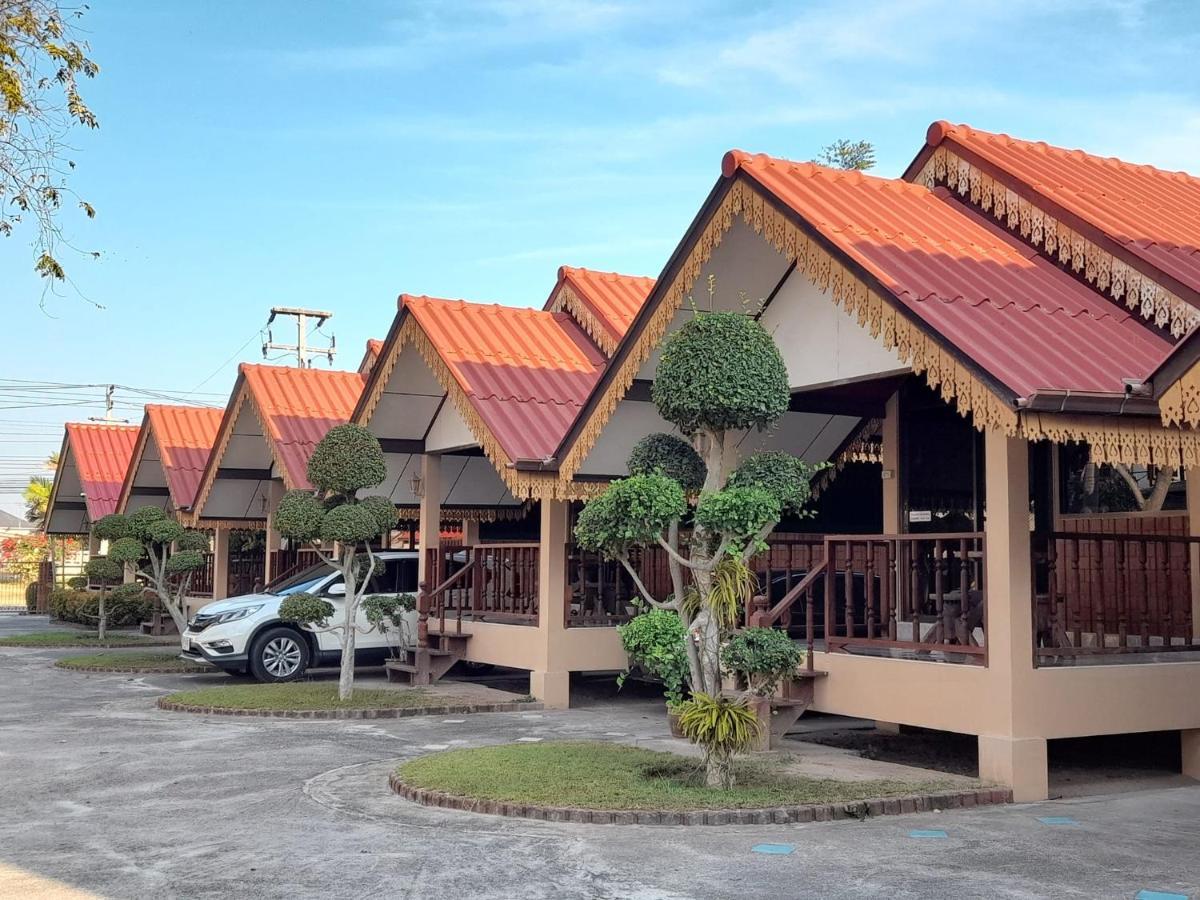 होटल สุขทวีรีสอร์ท อ่าวมะนาว Prachuap Khiri Khan