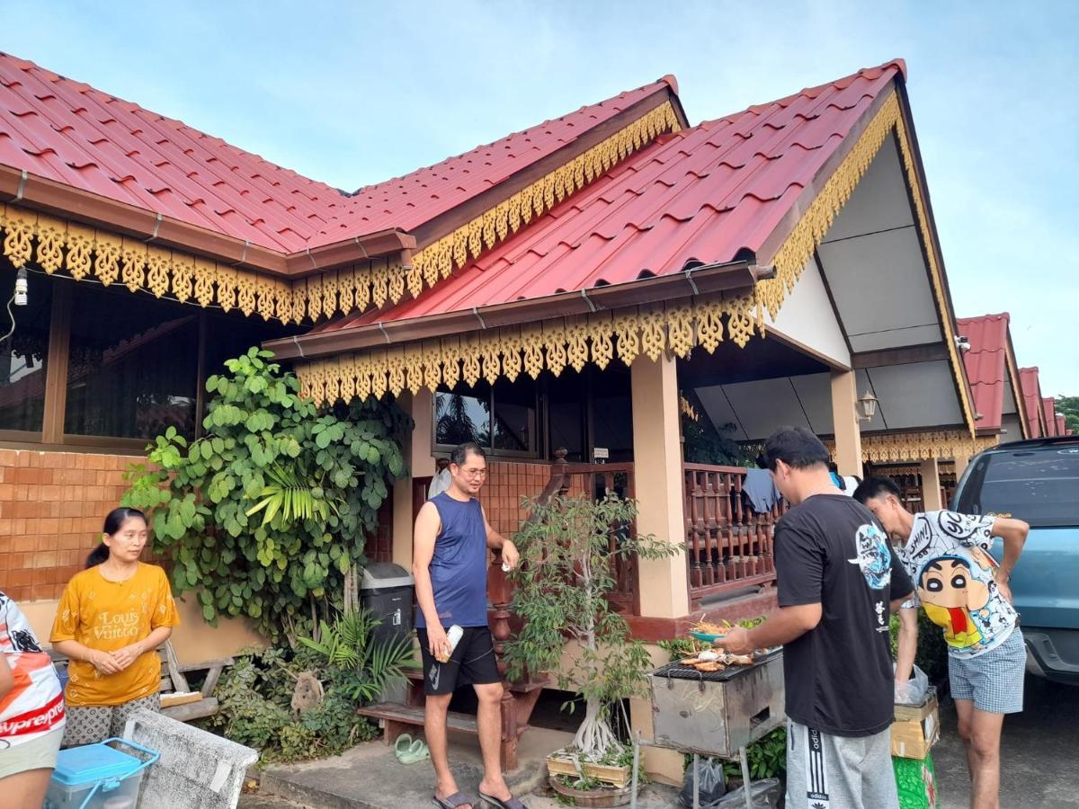 สุขทวีรีสอร์ท อ่าวมะนาว 3* Prachuap Khiri Khan