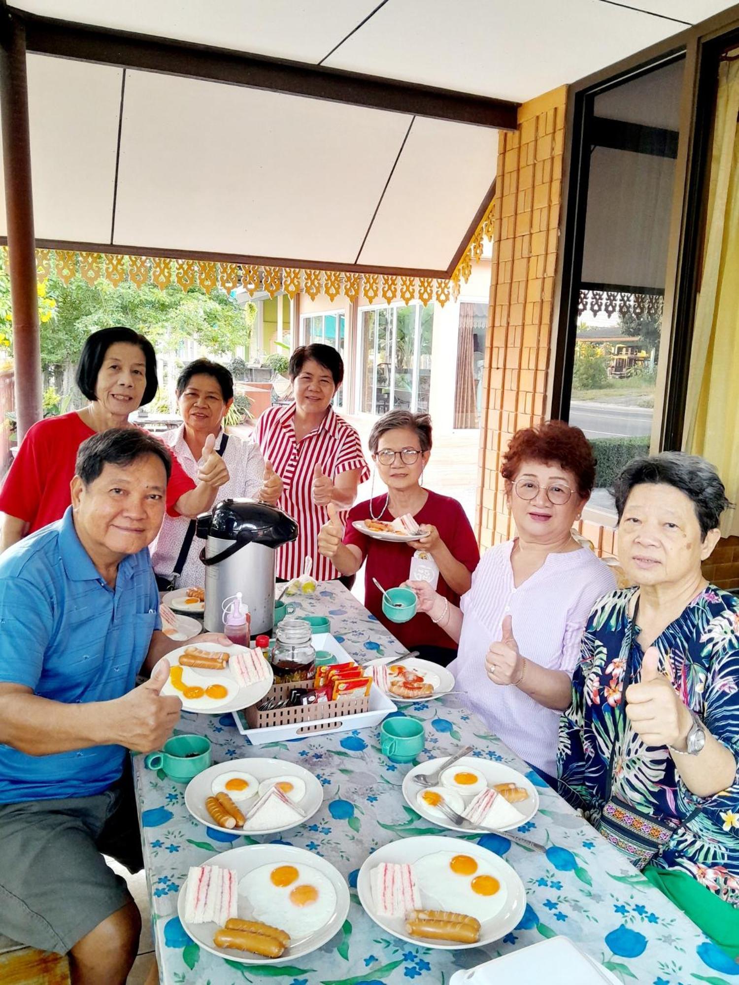 สุขทวีรีสอร์ท อ่าวมะนาว होटल Prachuap Khiri Khan
