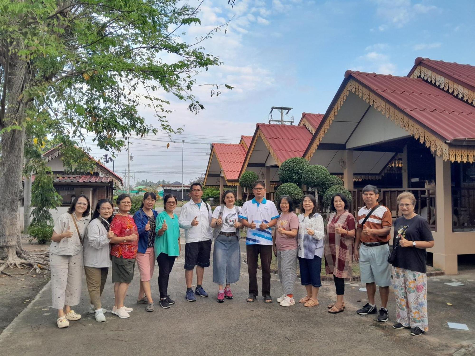 สุขทวีรีสอร์ท อ่าวมะนาว 3* Prachuap Khiri Khan